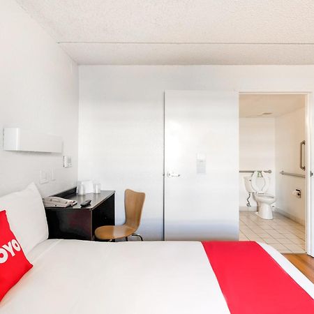 Oyo Hotel Houston Katy Freeway Dış mekan fotoğraf