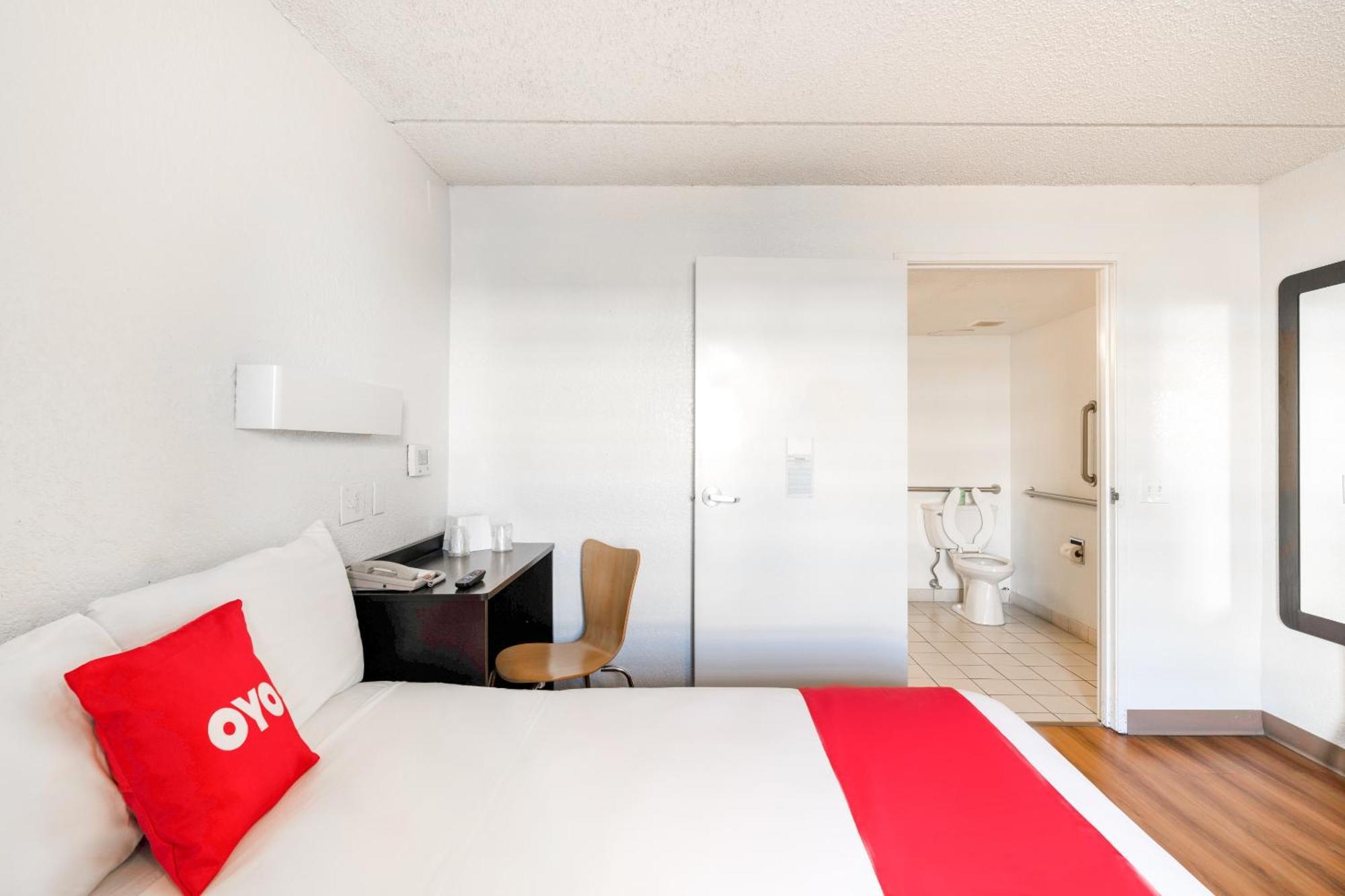 Oyo Hotel Houston Katy Freeway Dış mekan fotoğraf