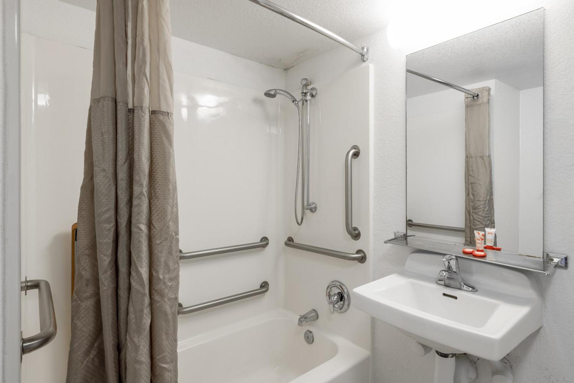 Oyo Hotel Houston Katy Freeway Dış mekan fotoğraf