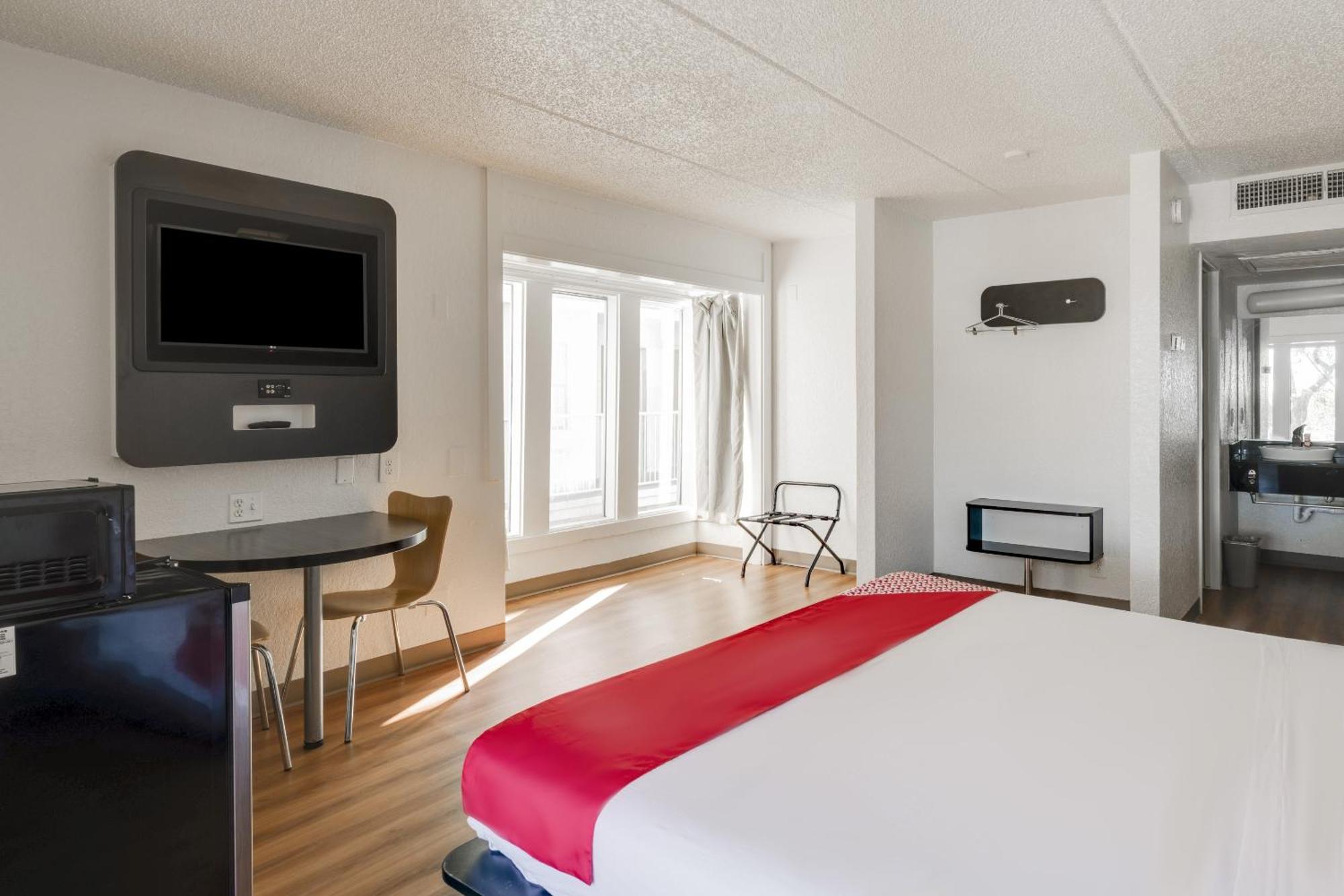 Oyo Hotel Houston Katy Freeway Dış mekan fotoğraf
