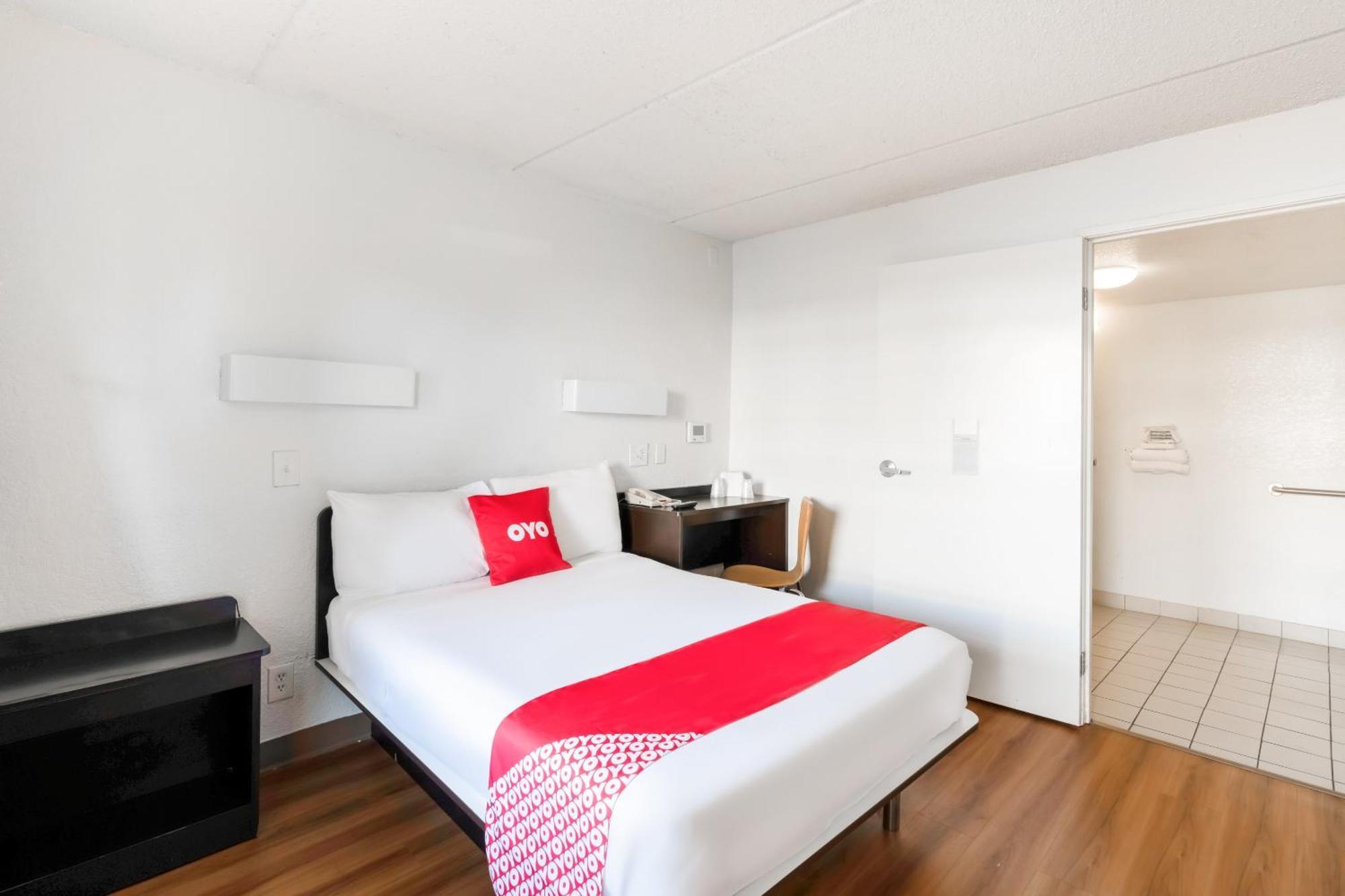 Oyo Hotel Houston Katy Freeway Dış mekan fotoğraf